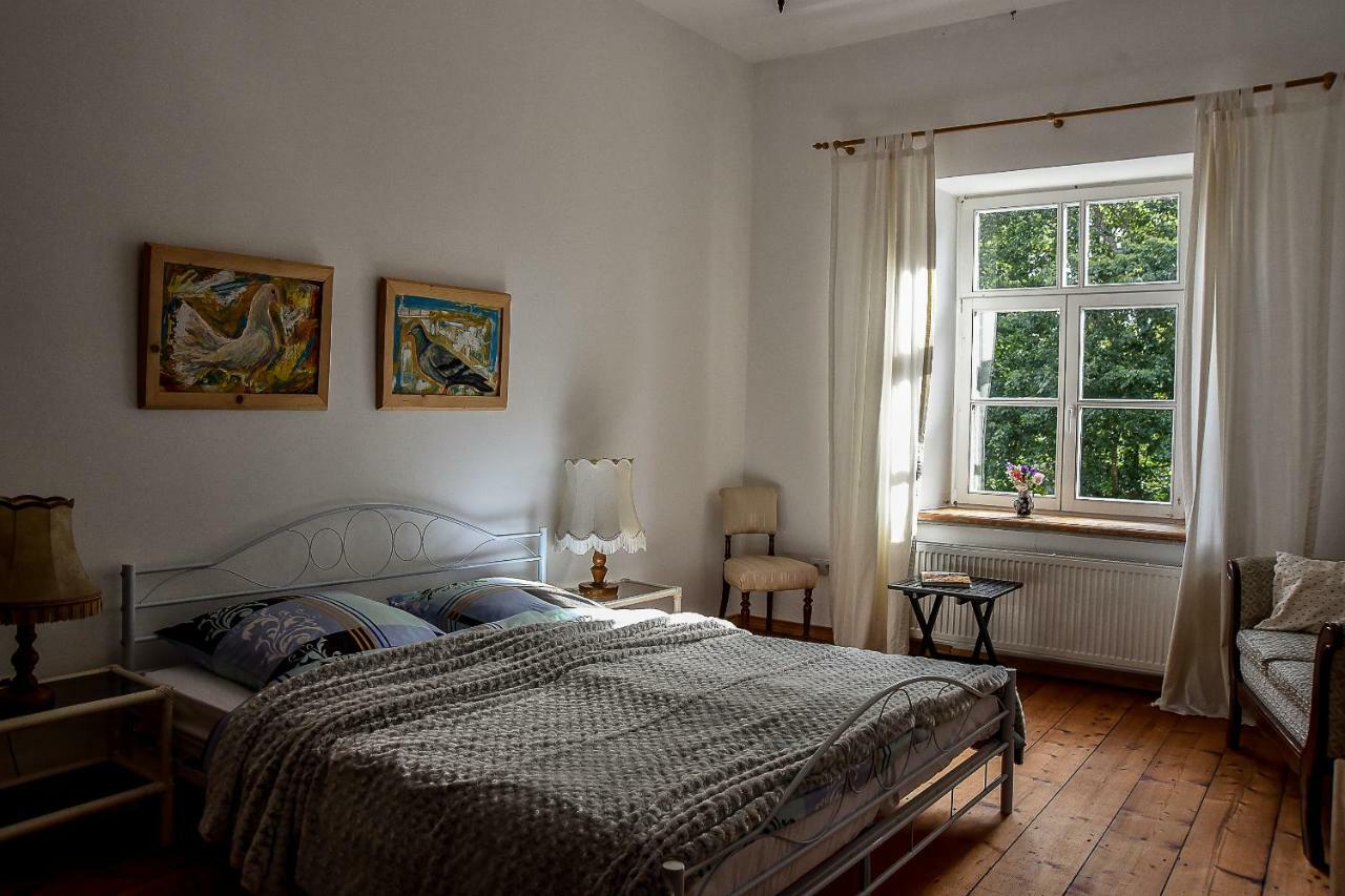 Maras Manor Hotel Turlava Екстериор снимка
