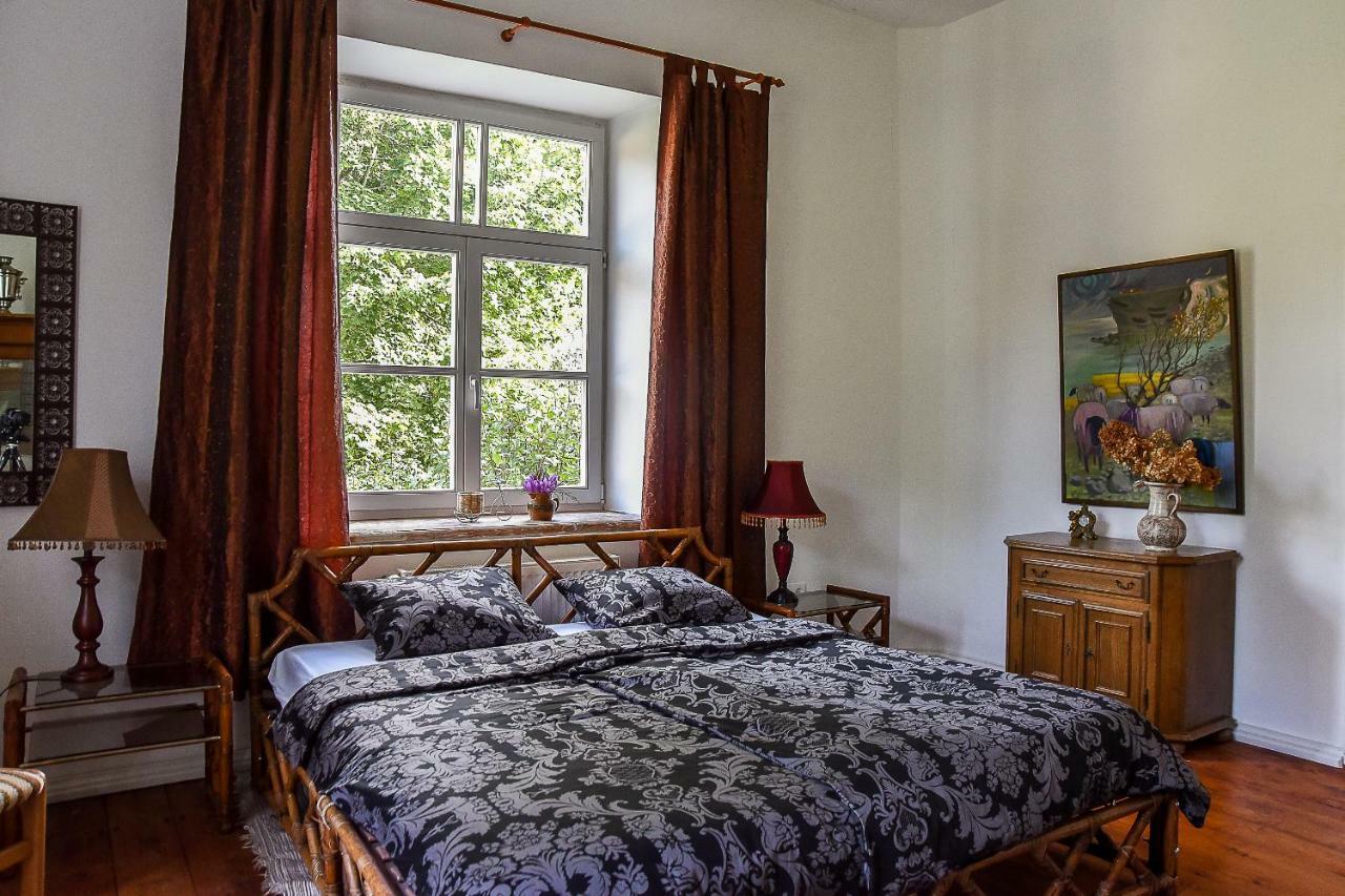 Maras Manor Hotel Turlava Екстериор снимка