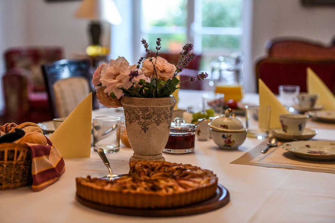 Maras Manor Hotel Turlava Екстериор снимка