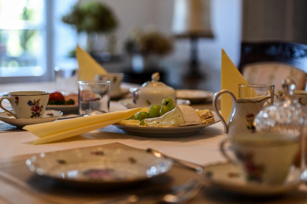 Maras Manor Hotel Turlava Екстериор снимка