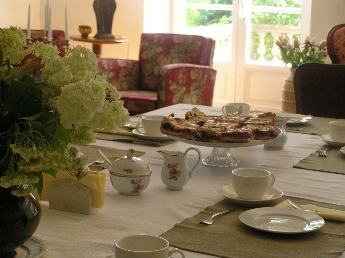 Maras Manor Hotel Turlava Екстериор снимка
